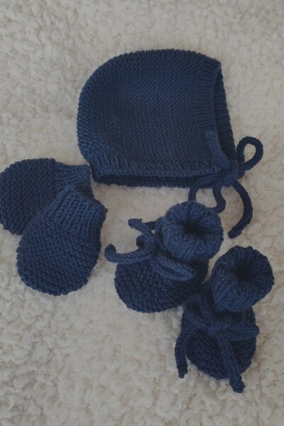 Béguin “Lulu” en pure laine mérinos – Tailles 0-3 mois et 3-6 mois – Nombreux coloris