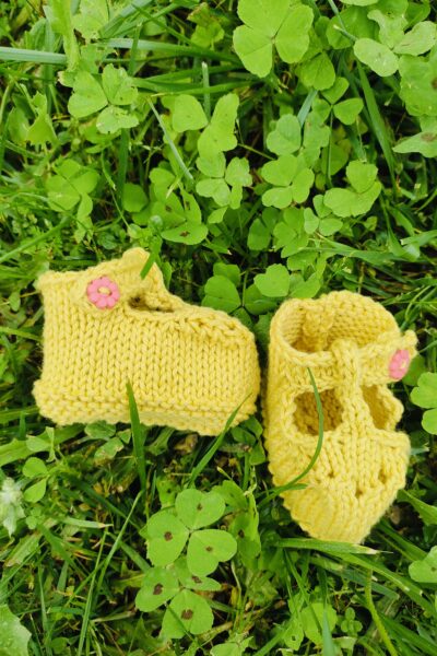 Chaussons “Clémence” en pur coton (tailles 0-3 mois et 3-6 mois)