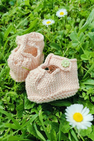 Chaussons “Clémence” en pur coton (tailles 0-3 mois et 3-6 mois)