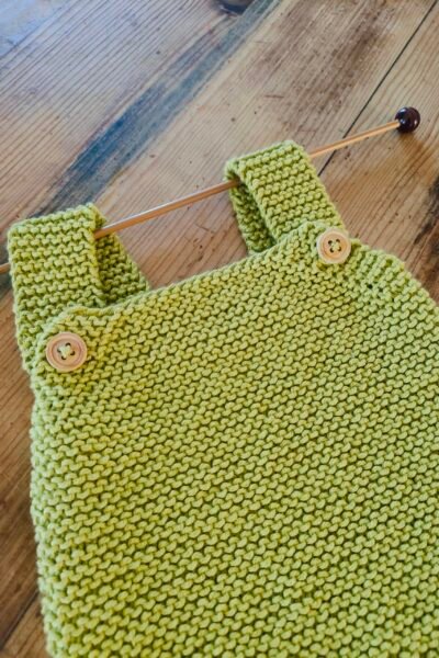 Ensemble barboteuse et ballerines en coton pistache – Taille naissance