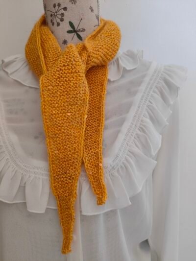 Le p'tit foulard d'été en chanvre ocre jaune – Image 7