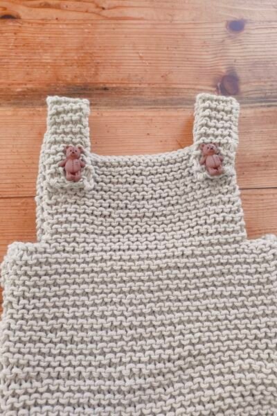 Barboteuse « petit lutin » en coton – différents thèmes – taille naissance à 6 mois