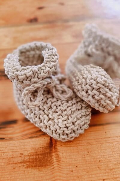Chaussons « petit lutin » en coton – taille 0-3 mois – coloris abricot et sable
