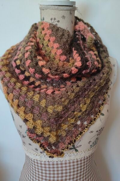Châle granny en pure laine vierge et polyamide