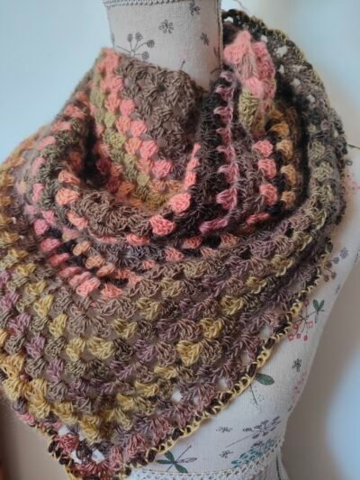 Châle granny en pure laine vierge et polyamide – Image 3