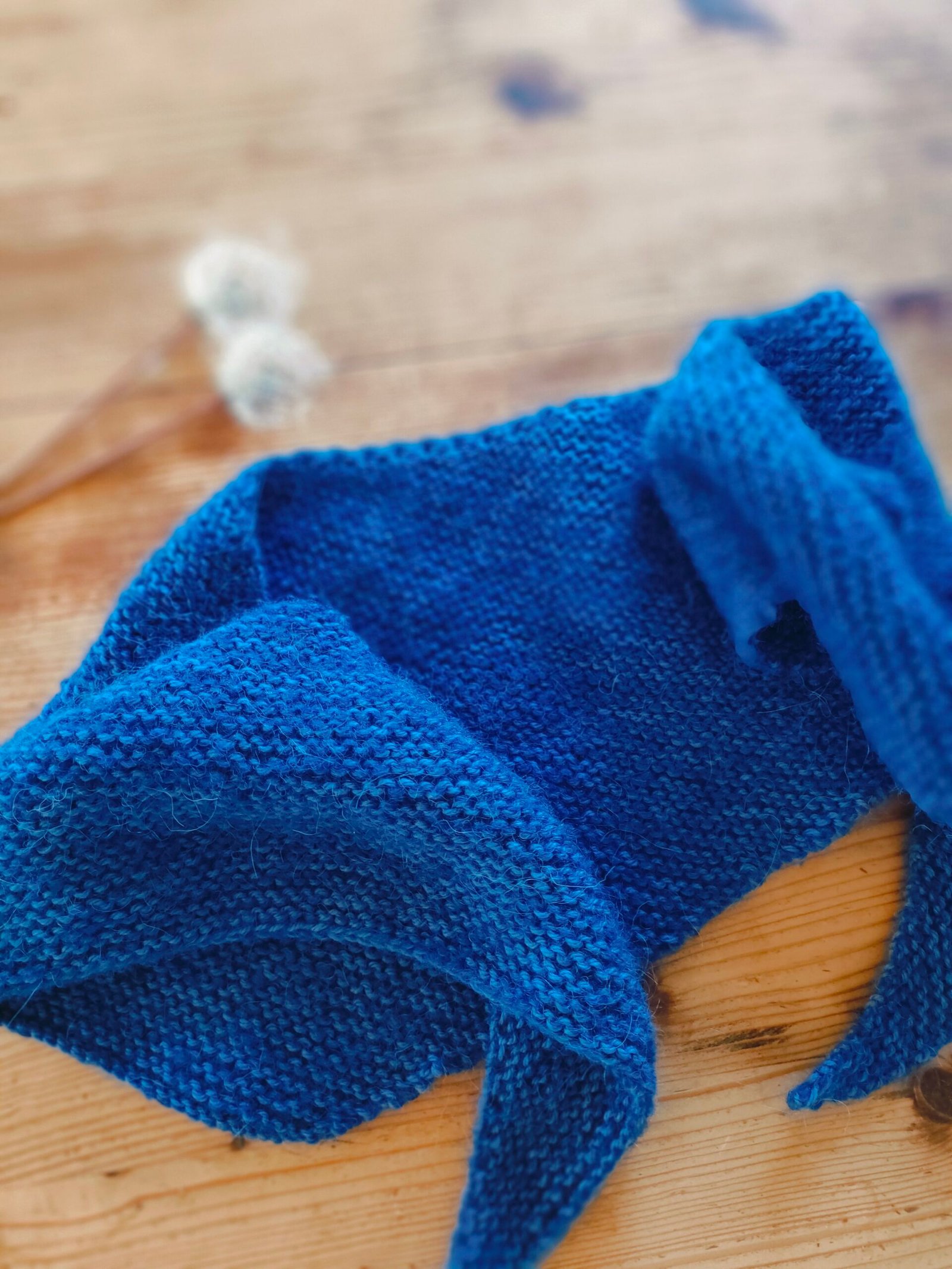 Le petit châle "doudou" bleu nuit – Image 2