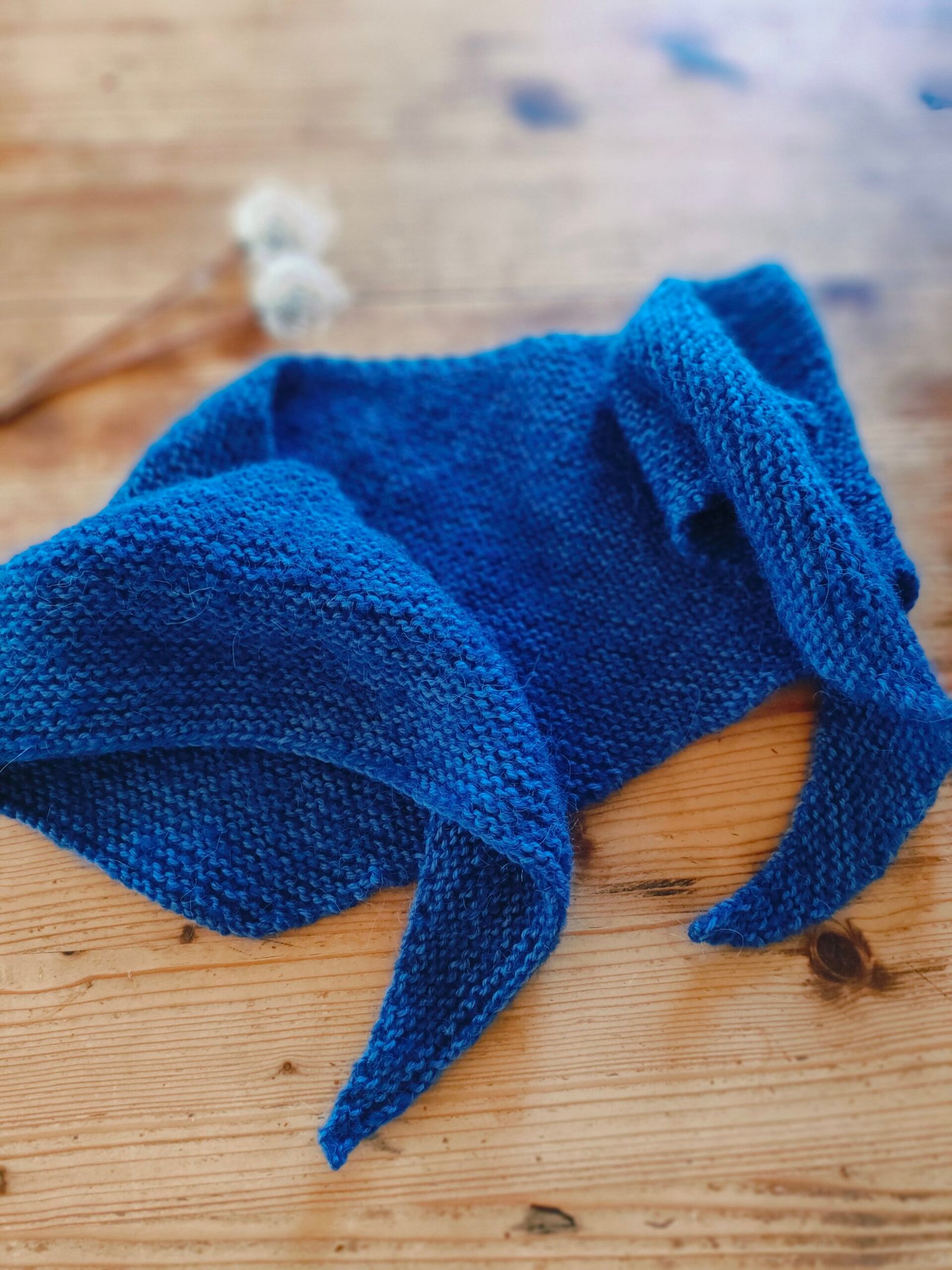 Le petit châle "doudou" bleu nuit – Image 10