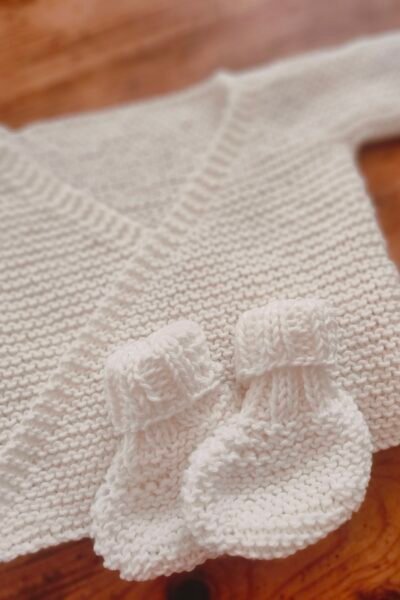 Brassière cache-coeur bébé en coton écru – 0-3 mois