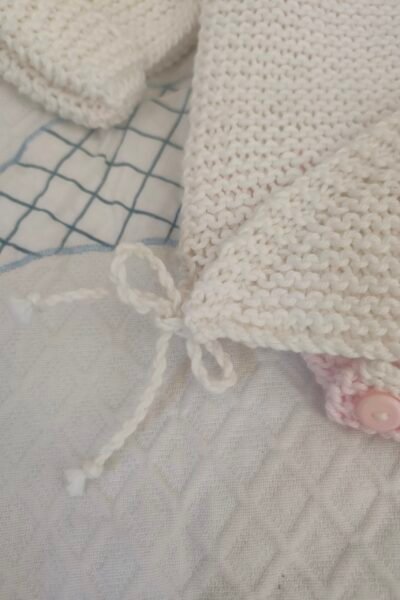 Ensemble naissance en coton – Brassière cache-coeur écru & barboteuse rayée – Naissance-3 mois