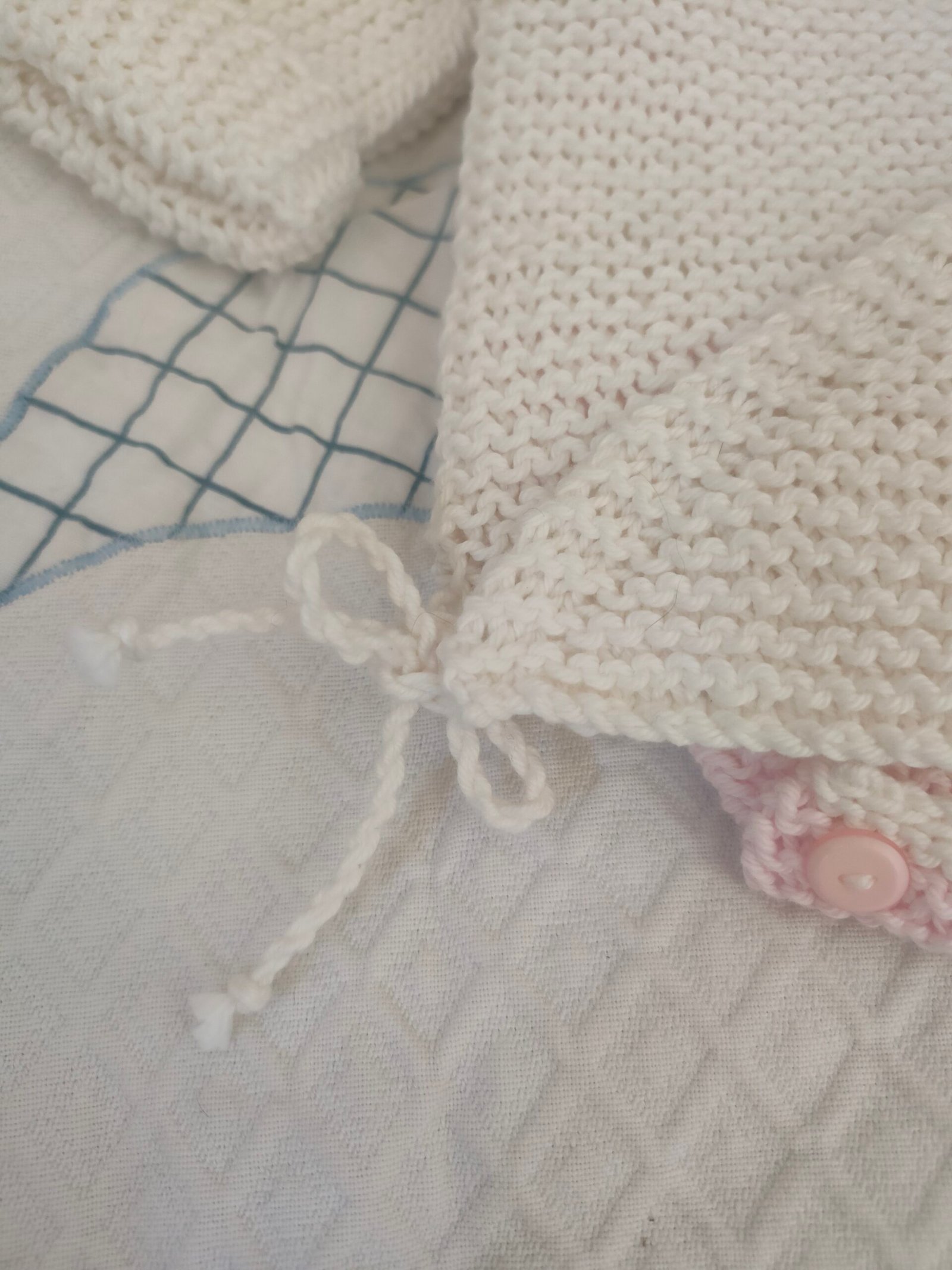 Ensemble naissance bébé en coton - brassière, barboteuse et ballerines - Naissance-3 mois – Image 6