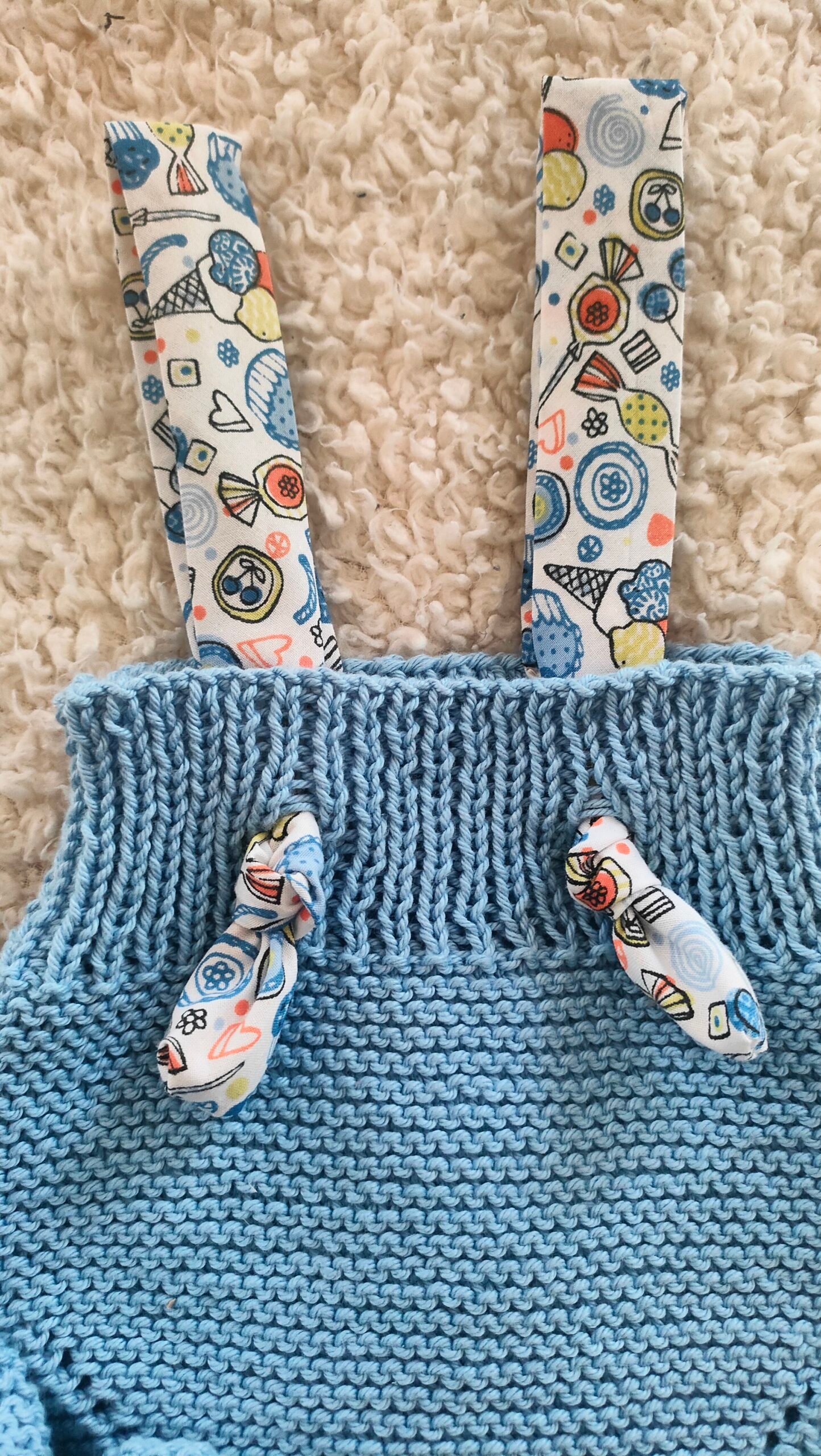 Ensemble bébé Bloomer à bretelles, ballerines et hochet - bleu ciel - 0-3 mois - 100 % coton – Image 5